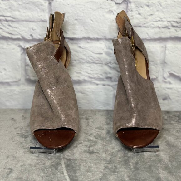 Studio Isola Taupe Leather Booties - Picture 3 of 6